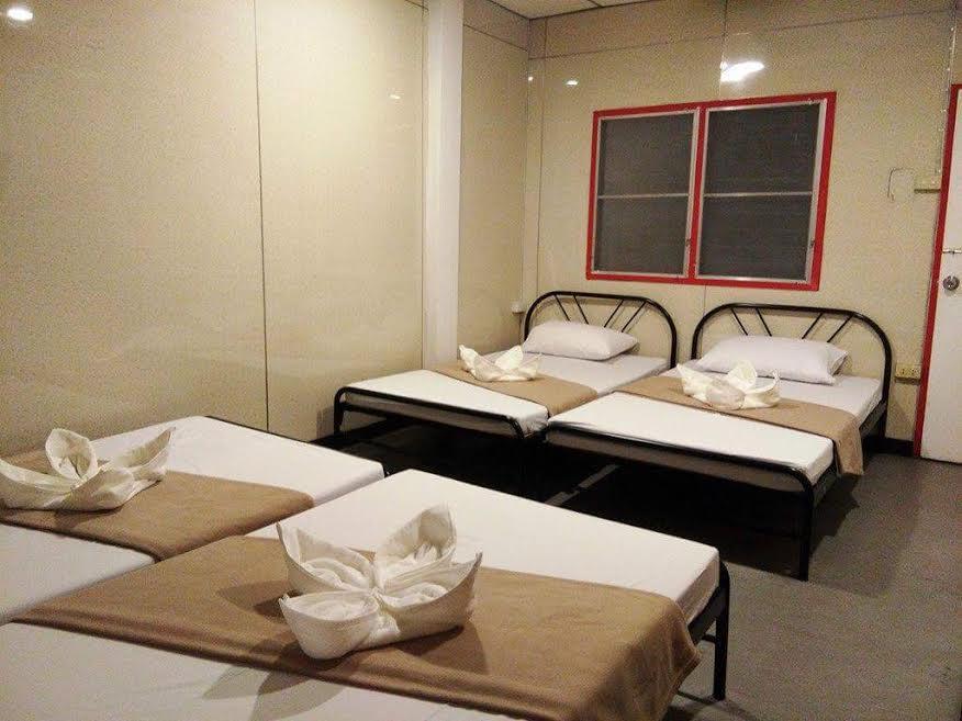 U Hostel Банкок Екстериор снимка